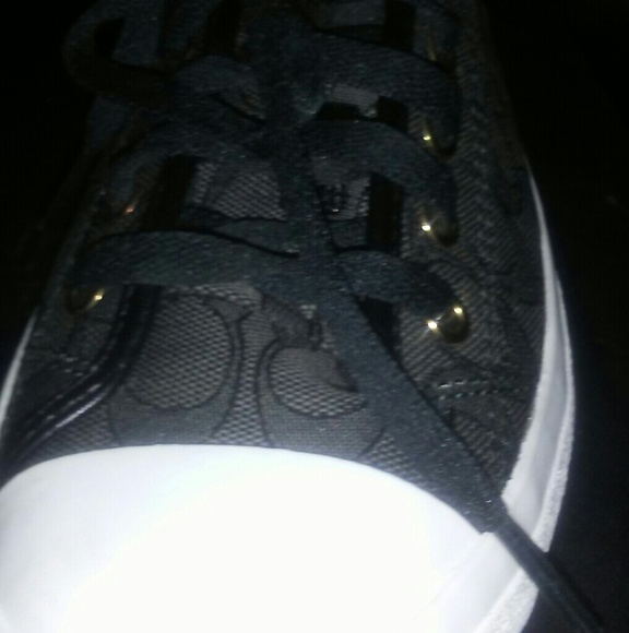 Coach womens signature sneakers - Picture 2 of 3